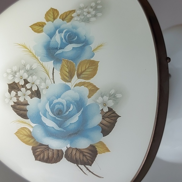 ⭐️HOST PICK!⭐️Set of 2 Vintage Milk Glass Lamps, GUC - Picture 4 of 10